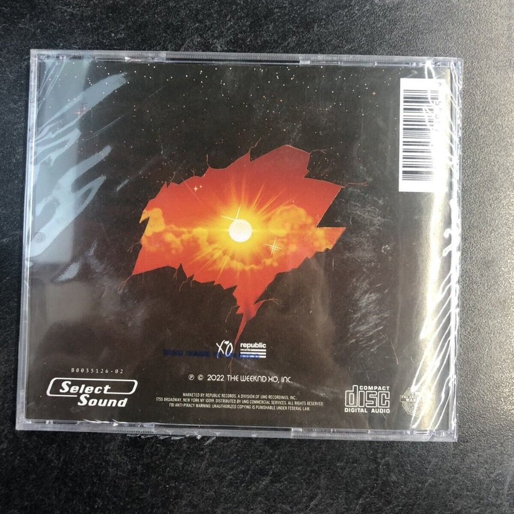 NWT The Weeknd - Dawn FM CD BRAND NEW TARGET Exclusive CD Alternative Artwork - Picture 2 of 3